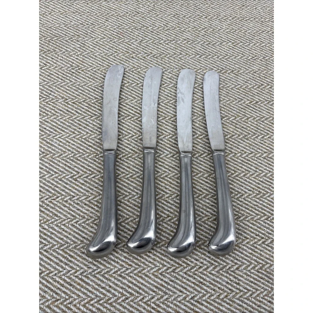 Rogers LIBERTY BELL (E) Korea Set of 4 Dinner Knives Stainless